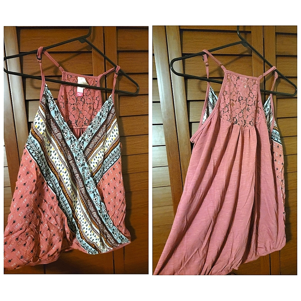 Beautiful top, pink with floral designs